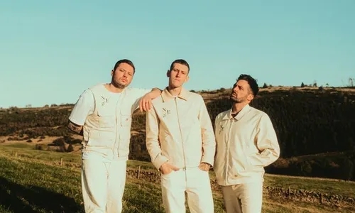 Nathan Evans & The Saint PHNX Band