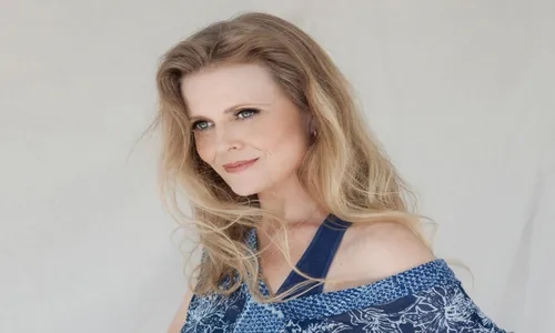 Tierney Sutton