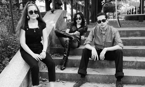 Kitty, Daisy & Lewis