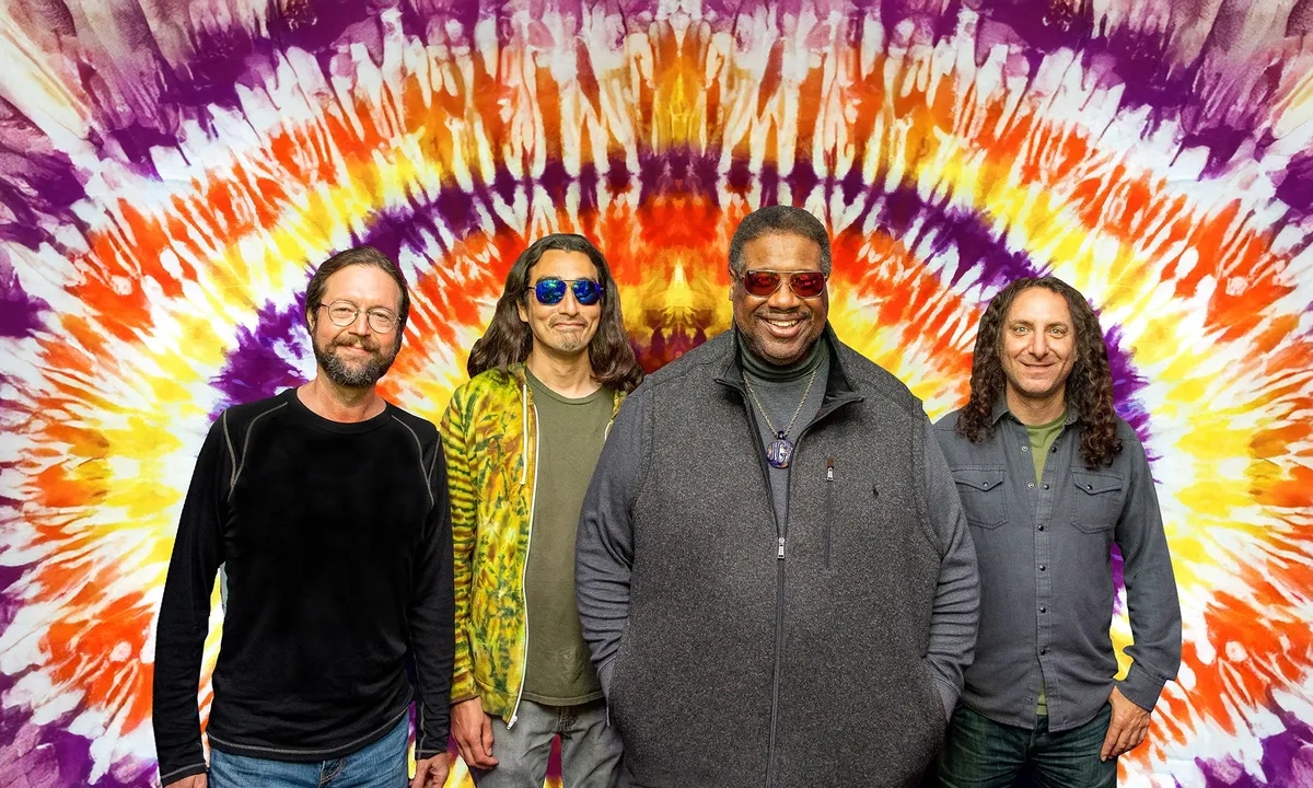 Melvin Seals and JGB