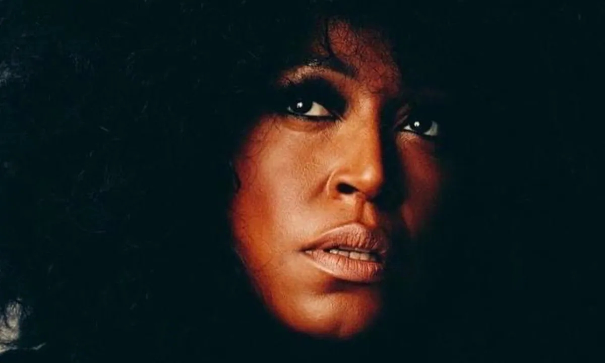 Mica Paris