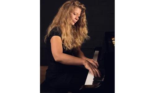 Christina Bjørkøe