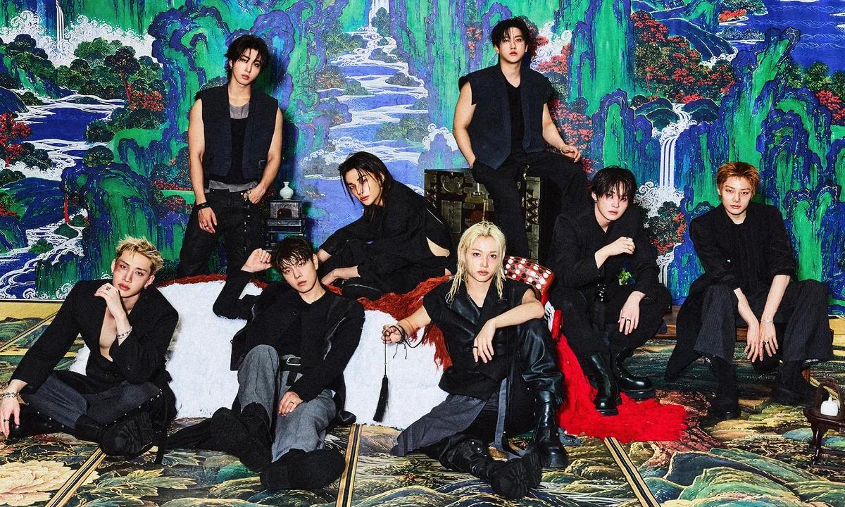 Stray Kids